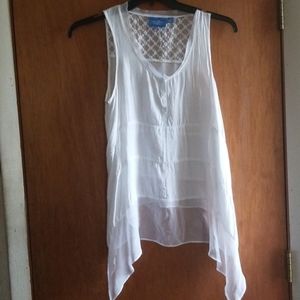 Sleeveless top by Simply Vera